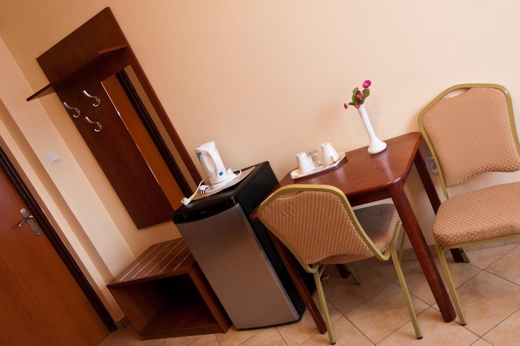 Hotel Elda 2 Бидгошч Екстериор снимка