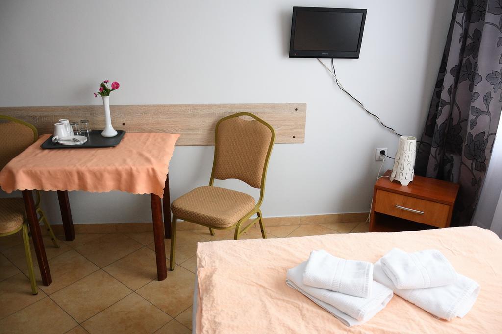 Hotel Elda 2 Бидгошч Екстериор снимка