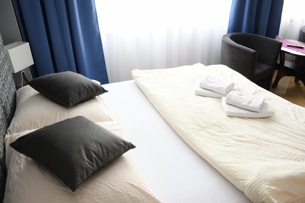 Hotel Elda 2 Бидгошч Екстериор снимка